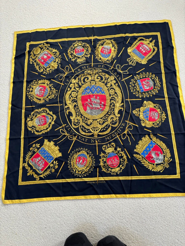 Hermès silk scarf les - "les, armes